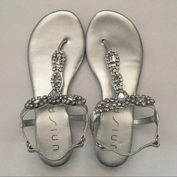 unisa thong sandals